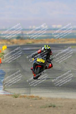 media/Aug-13-2023-CRA (Sun) [[1cfc37a6fb]]/Race 4 400 Superbike/Race/